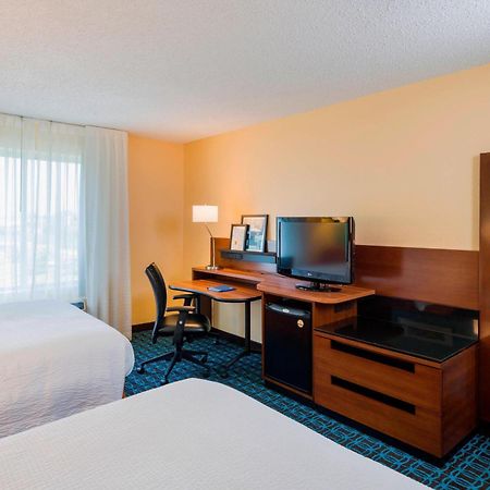 Fairfield Inn & Suites By Marriott Allentown Bethlehem/Lehigh Valley Airport Exterior photo