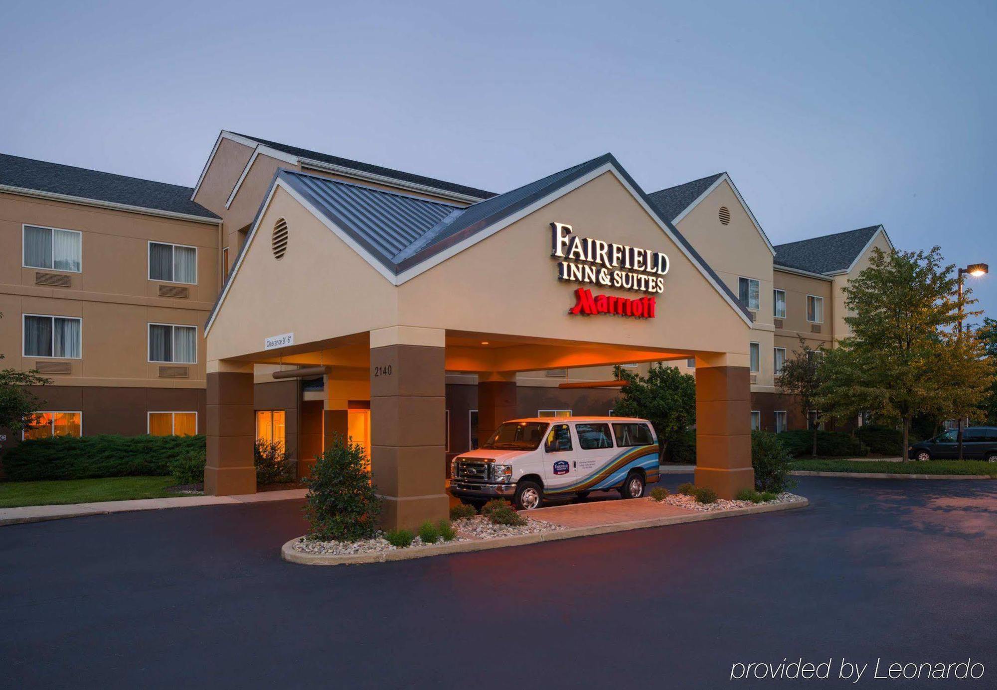 Fairfield Inn & Suites By Marriott Allentown Bethlehem/Lehigh Valley Airport Exterior photo
